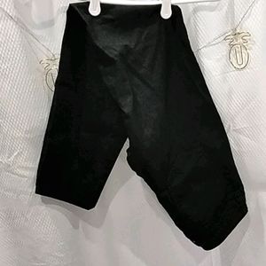 Elle Solid Black Skinny Jeans